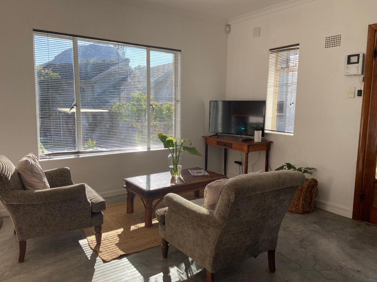 4 On Belmont Avenue Apartment Somerset West Bagian luar foto